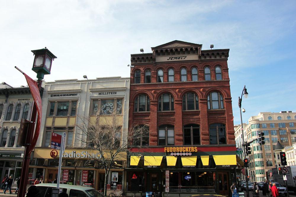 City Hall's 2026 Budget Reshapes Services in Chinatown: Small Businesses Gain, Senior Programs Face Cuts