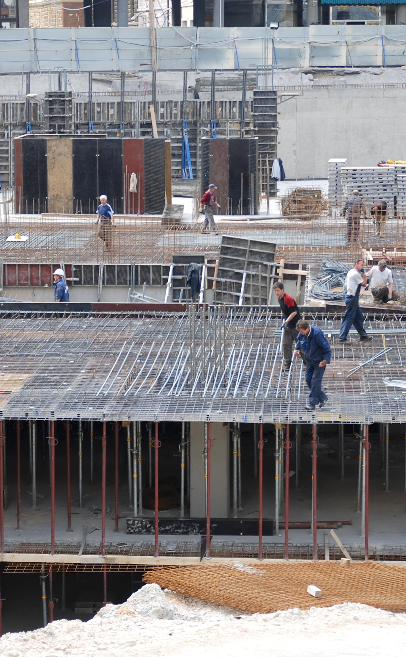 Punggol Construction, Heat, Light Rob Residents of Sleep Nightly